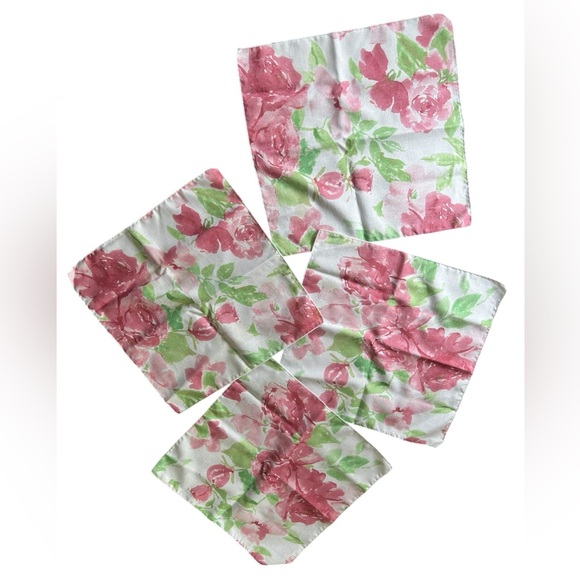Maui Tea Rose Set of 4 Dinner Napkins Pink Green White Square - Picture 2 of 6
